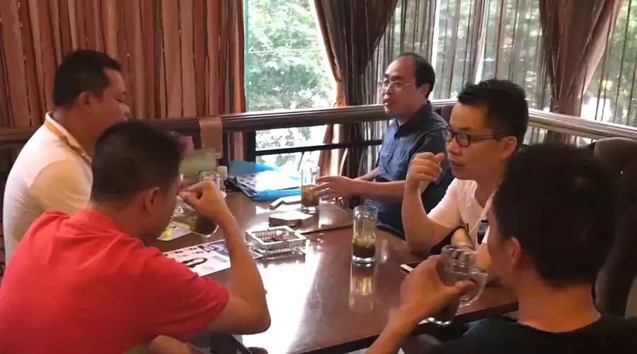 喜訊，湖南婁底毛總成功加盟藍(lán)炬星集成灶！