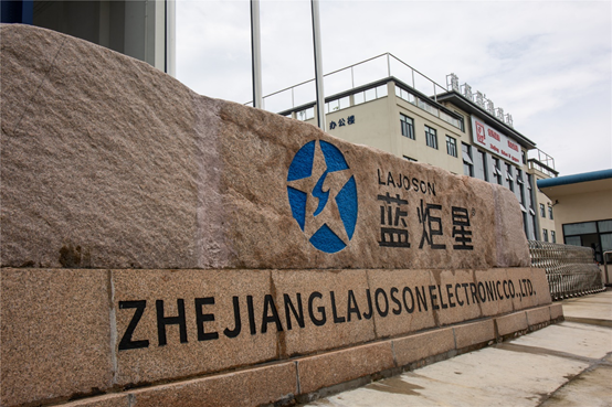 加盟集成灶創(chuàng)業(yè)，應該注意哪些方面？
